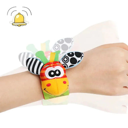 Rasselsocken und -armbänder - Frühes Bewegen und Lernen für Babys
