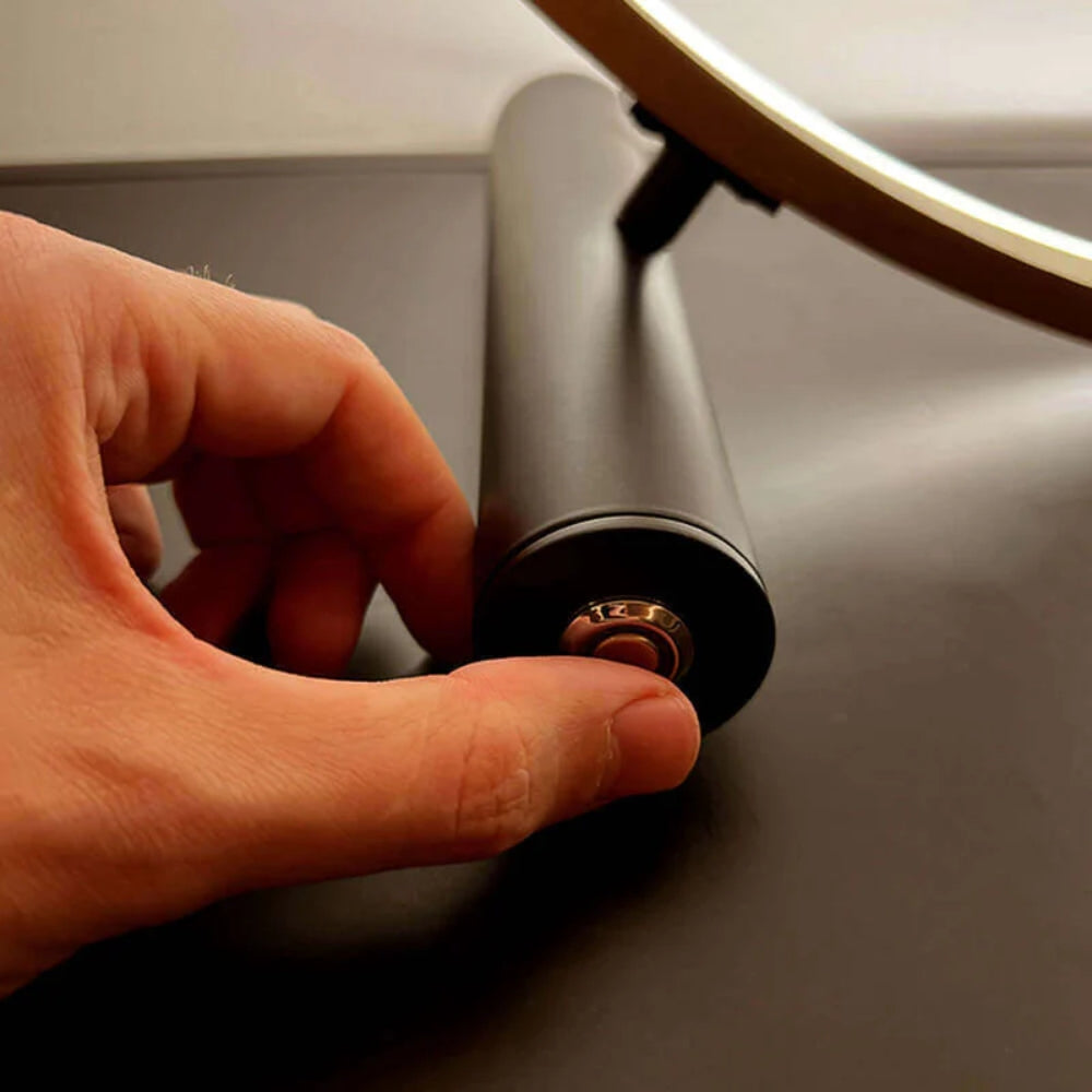 Runde LED-Schreibtischlampe – Einstellbare Helligkeit