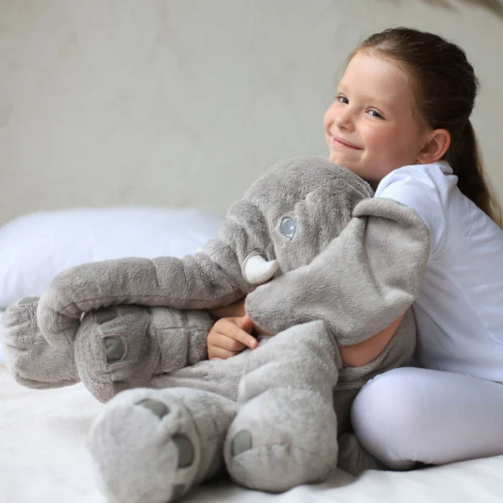 Schlafender Elefantenkissen – Kuscheltiere für Kinder