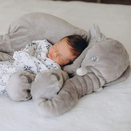 Schlafender Elefantenkissen – Kuscheltiere für Kinder