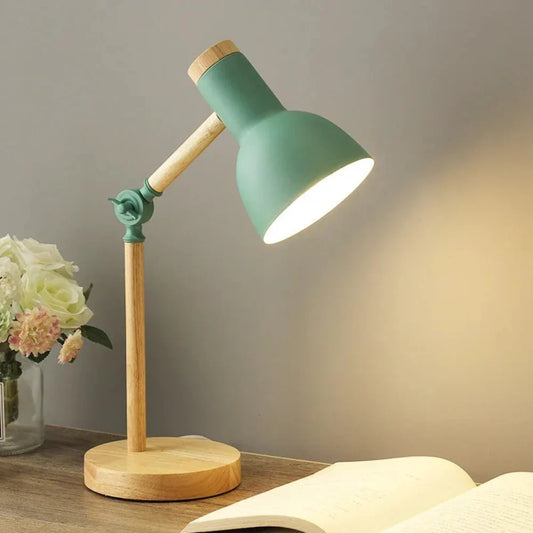 Skandinavische Holz-Tischlampe – Verstellbarer Arm mit Farbakzenten