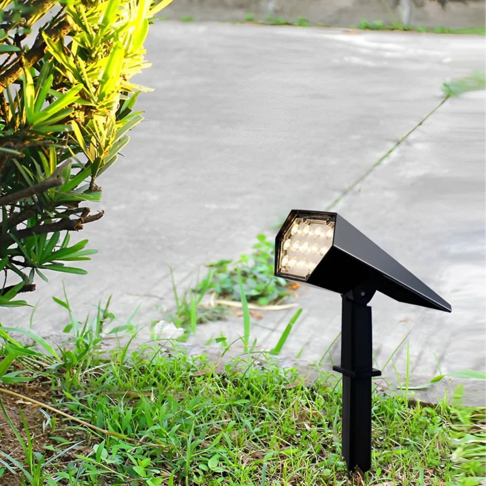 Solarbetriebene Außenstehlampe – Automatisches Ein/Aus für Gartenbeleuchtung