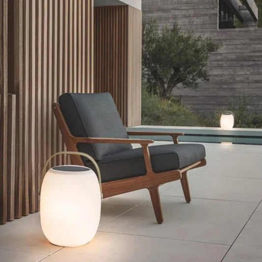 Solarbetriebene LED-Laterne – Wasserdichte Tragbare Außen-Stehlampe