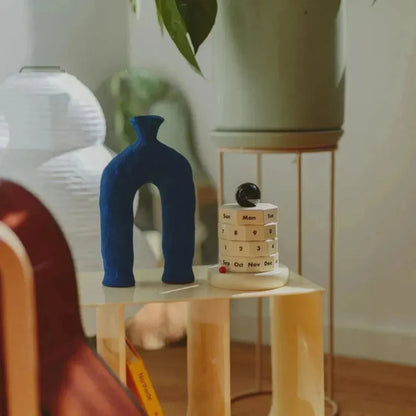 Taktiler Kalender - Kompaktes interaktives Design