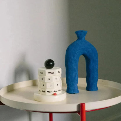 Taktiler Kalender - Kompaktes interaktives Design