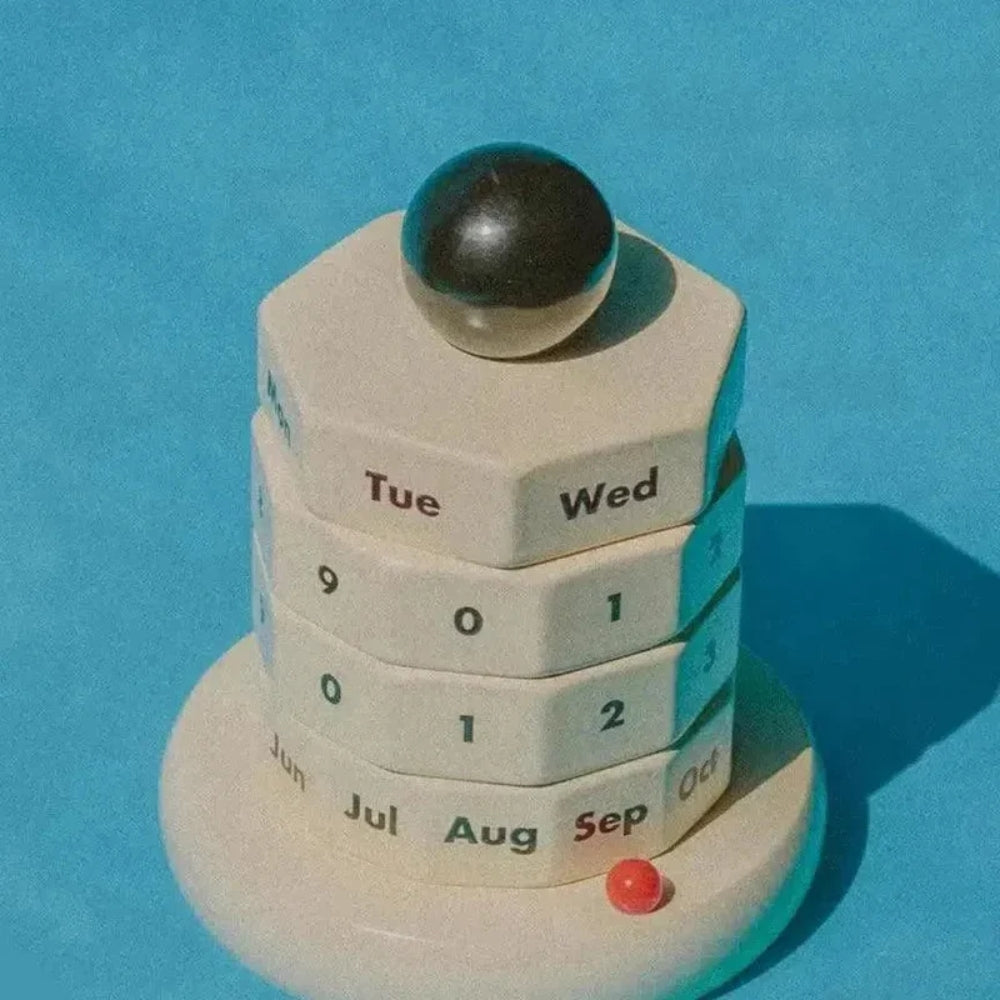 Taktiler Kalender - Kompaktes interaktives Design