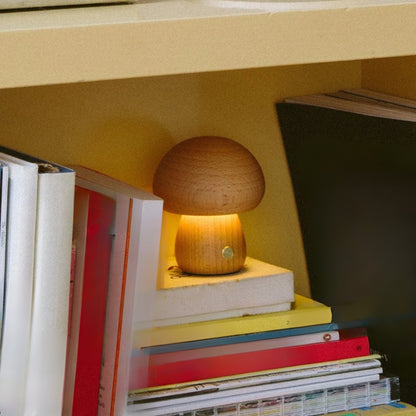 Timber Mushie Tischlampe - tragbare, von der Natur inspirierte Wärme