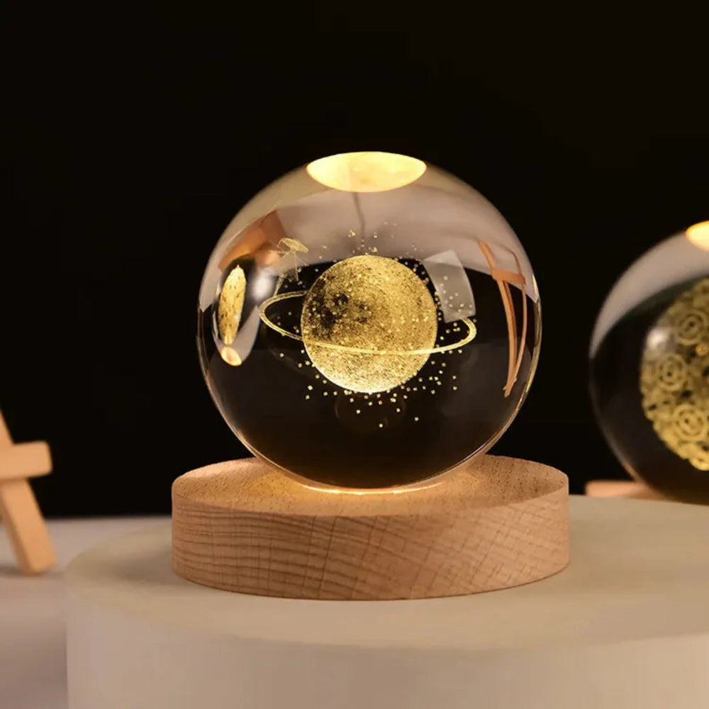 Tischlampe im Himmlischen Stil – 3D-Gravierte Kugel mit Warmem Licht