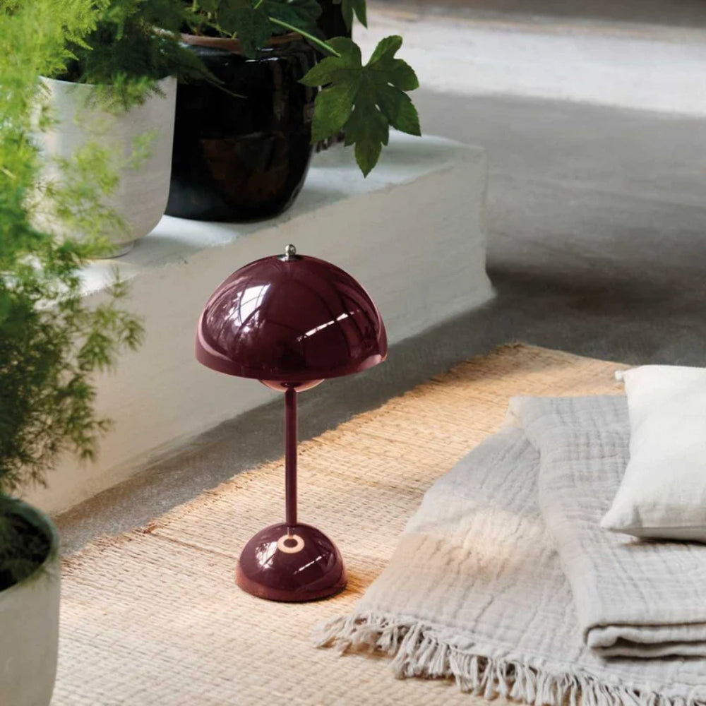 Tragbare Tischlampe – Kuppelform & Für Drinnen und Draußen