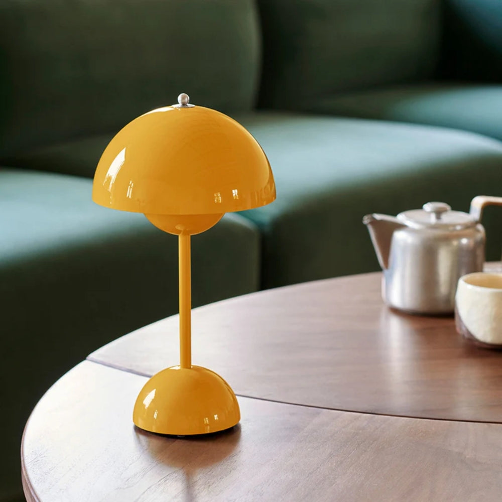 Tragbare Tischlampe – Kuppelform & Für Drinnen und Draußen