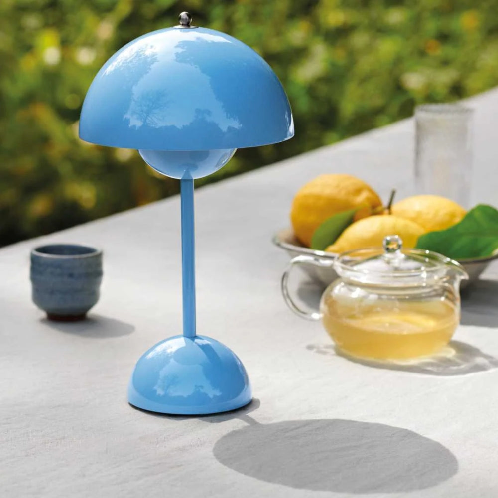Tragbare Tischlampe – Kuppelform & Für Drinnen und Draußen