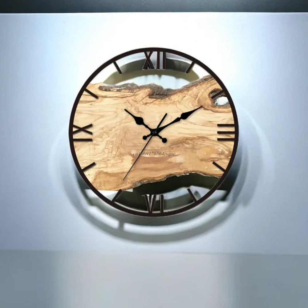 Transparente Wanduhr - einfaches Design für klare Zeitanzeige
