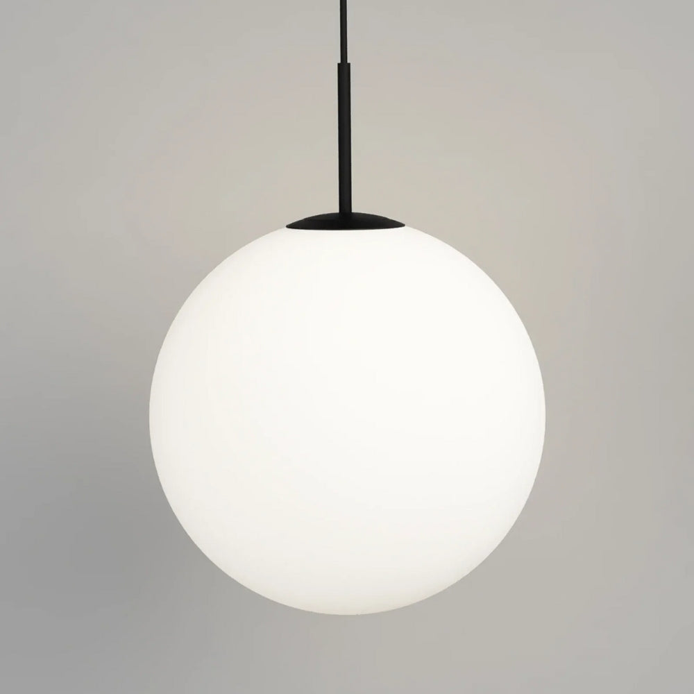 Überdimensionale Pendelleuchte - Sphärische Designbeleuchtung für Innenräume