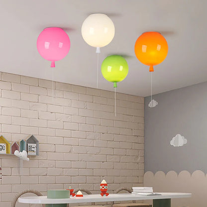 Verspielte Ballon-Deckenleuchte – Warmes LED-Licht für Schlafzimmer