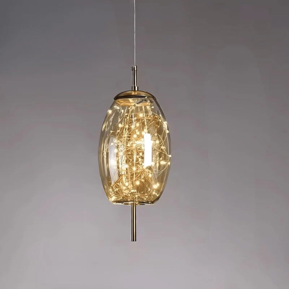 Von Feen inspirierte Pendelleuchte - energieeffizient mit Sternenglas-Design