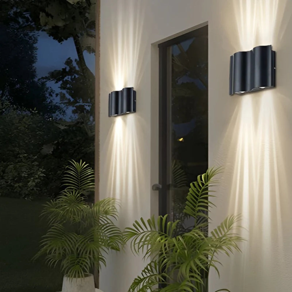Wandleuchte für den Außenbereich - Arc Wave LED mit Licht nach oben und unten