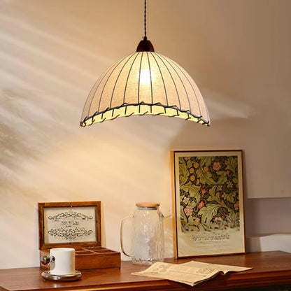 Weinlese Pendelleuchte - Sanft leuchtende Hängelampe mit gerippter Oberfläche