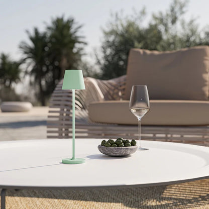 Wiederaufladbare Tischleuchte – Warmes Umgebungslicht für außen