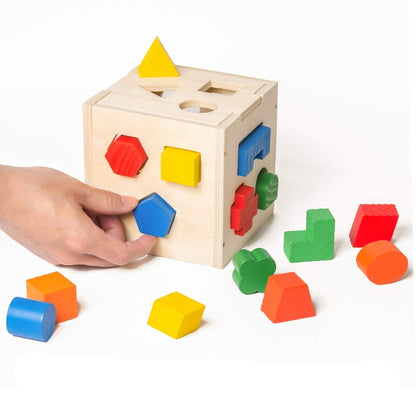 Würfel zum Sortieren von Formen - buntes Lernspielzeug für Kinder