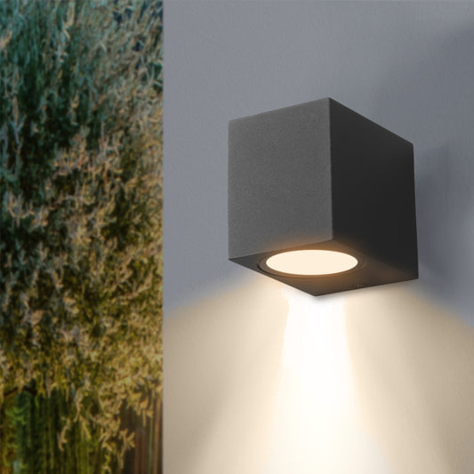 Würfelförmige Wandleuchte – Kompaktes LED-Design & Direktes Licht