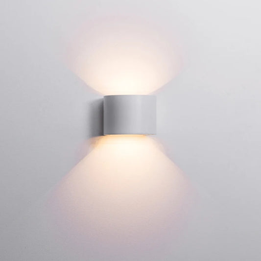 Zweistrahlige Wandleuchte - IP65 Beleuchtung mit dreifarbigen LEDs